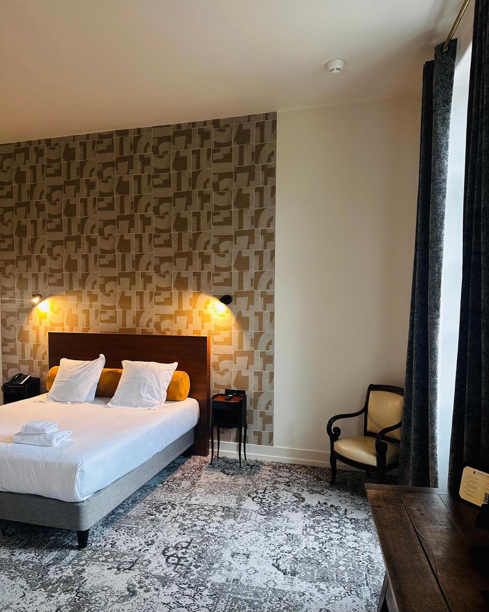 Logis Hotels Chateau De La Barge Chaintre Exterior photo